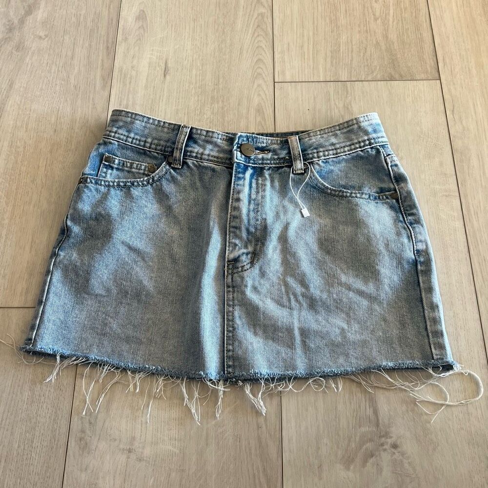 Thatssofetch women jeans skirt size 8
